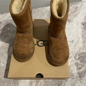 Boys boots
